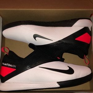 NIKE JR PHANTOM VSN 2 ACADEMY DF IC ‼️